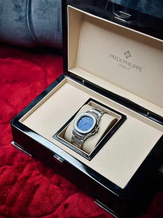 Patek Philippe Geneve nautilus